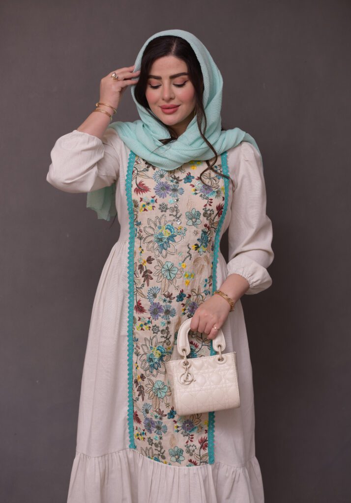 پیراهن سوزندوزی فیروزه