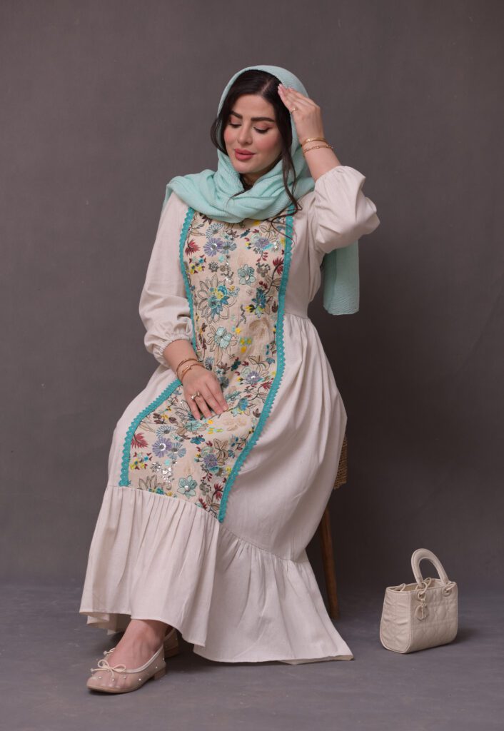 پیراهن سوزندوزی فیروزه